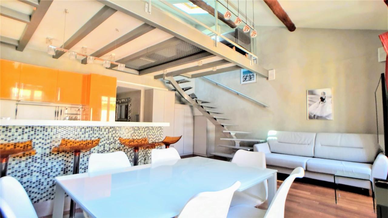 Appart'hôtel Luxe Vieil Antibes 75 m2 avec Parking Exterior foto